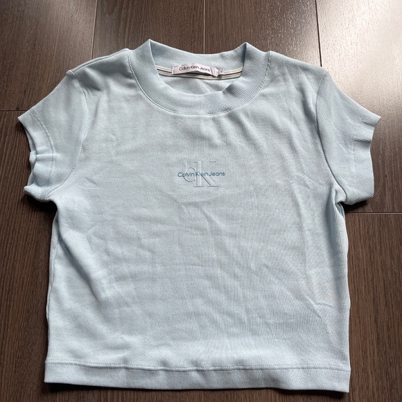 Calvin Klein Jeans Baby Tee - Picture 1 of 5